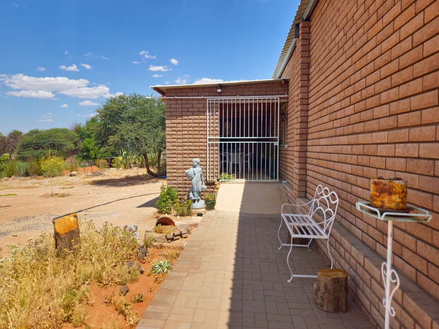 2 Bedroom Property for Sale in Klippunt Northern Cape